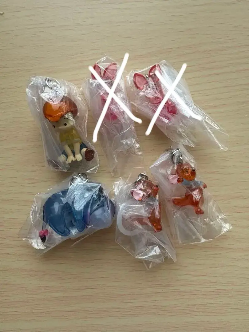 Thumbnail of [Unopened] Winnie the Pooh Landmark Accessory Charm Set of 4