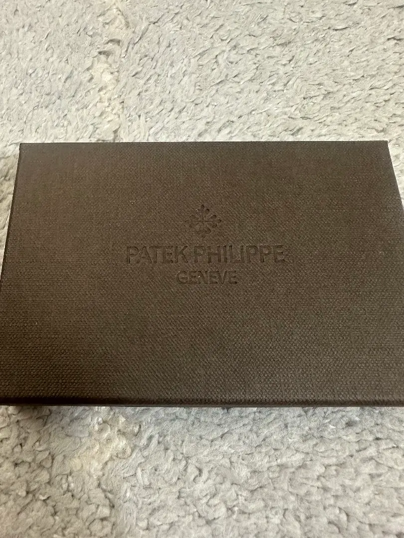 PATEK PHILIPPE 名刺入れ ベージュ　非売品 2025年最新】PATEKPHILIPPE 名刺入れの人気アイテム - メルカリ