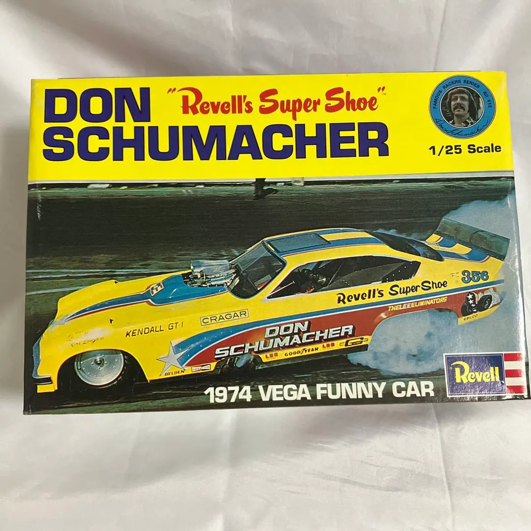 希少品　レベル社製　大型1/16 Revellution ファニーカー Revell 1/16 Ed McCulloch Revellution Funny Car Kit # H-1482