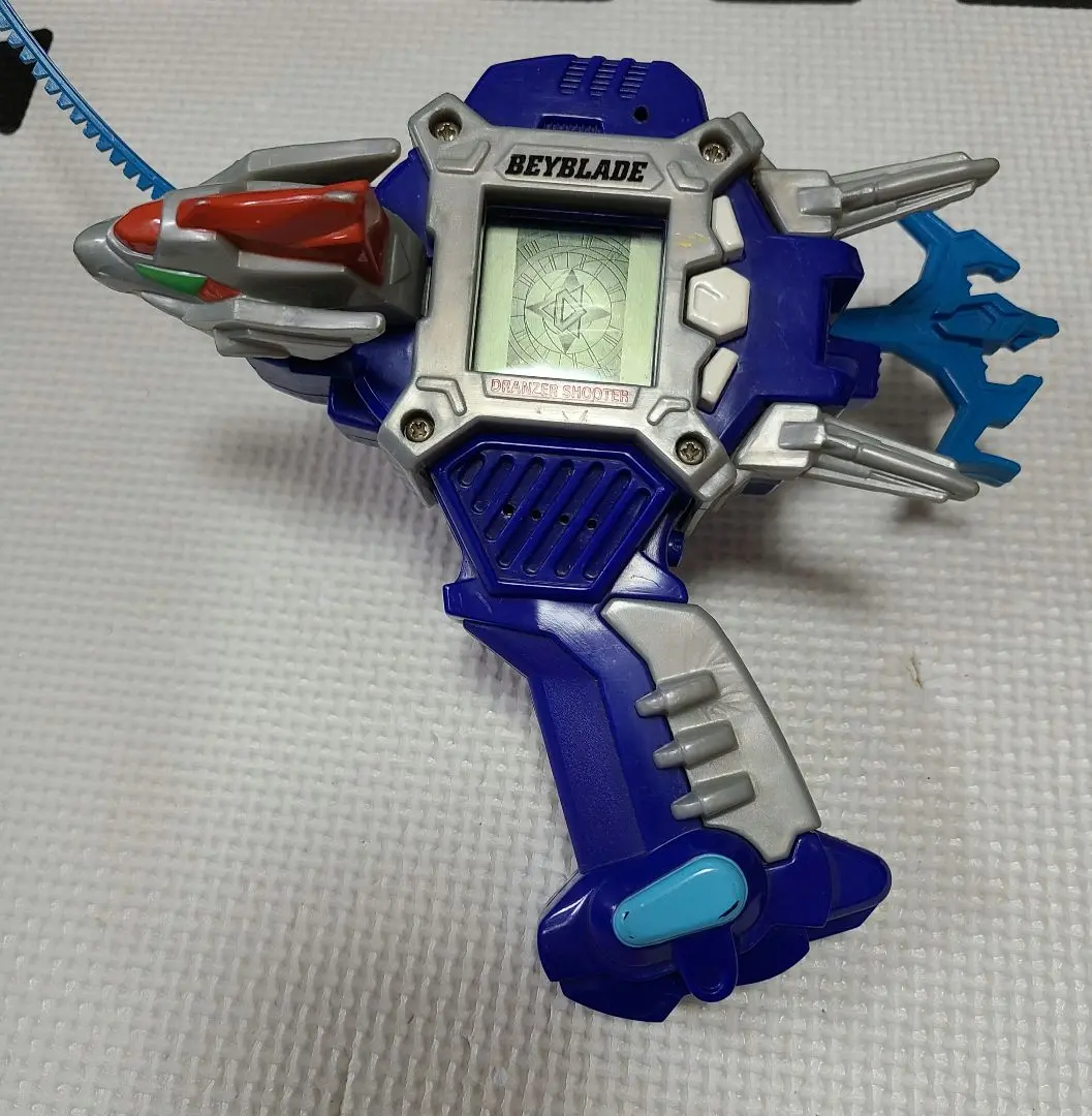 ベイブレード　ドラグーンシューターDX 【新品未開封】 Amazon.co.jp: ドラグーンシューターDX☆ : おもちゃ