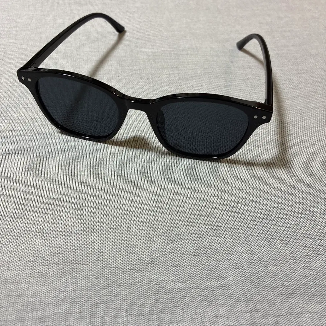 Thumbnail of Black sunglasses