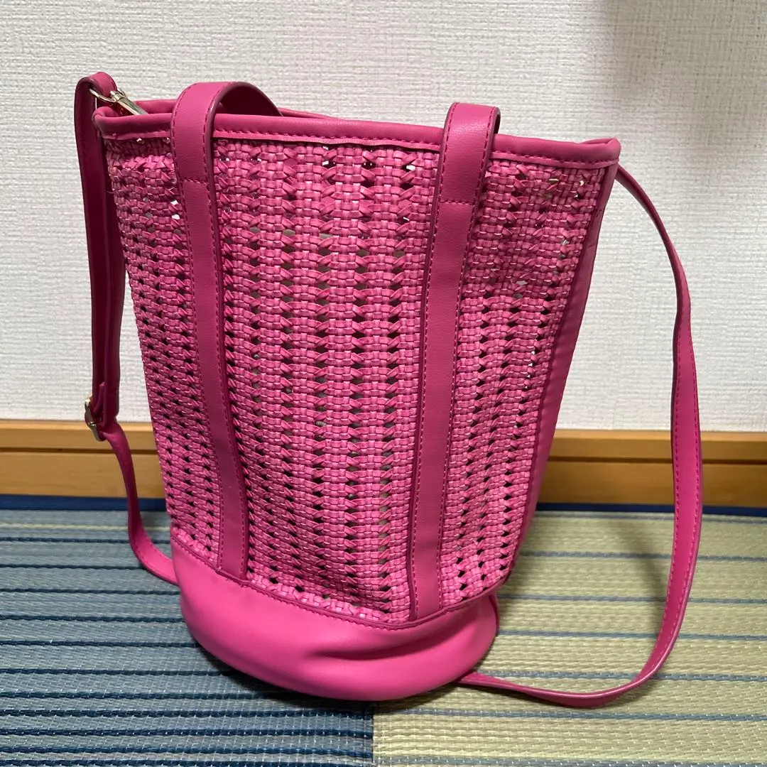 美品⭐️Auief ストローハットと肩掛けカゴバッグ セット 美品⭐️Auief ストローハットと肩掛けカゴバッグ セット - メルカリ