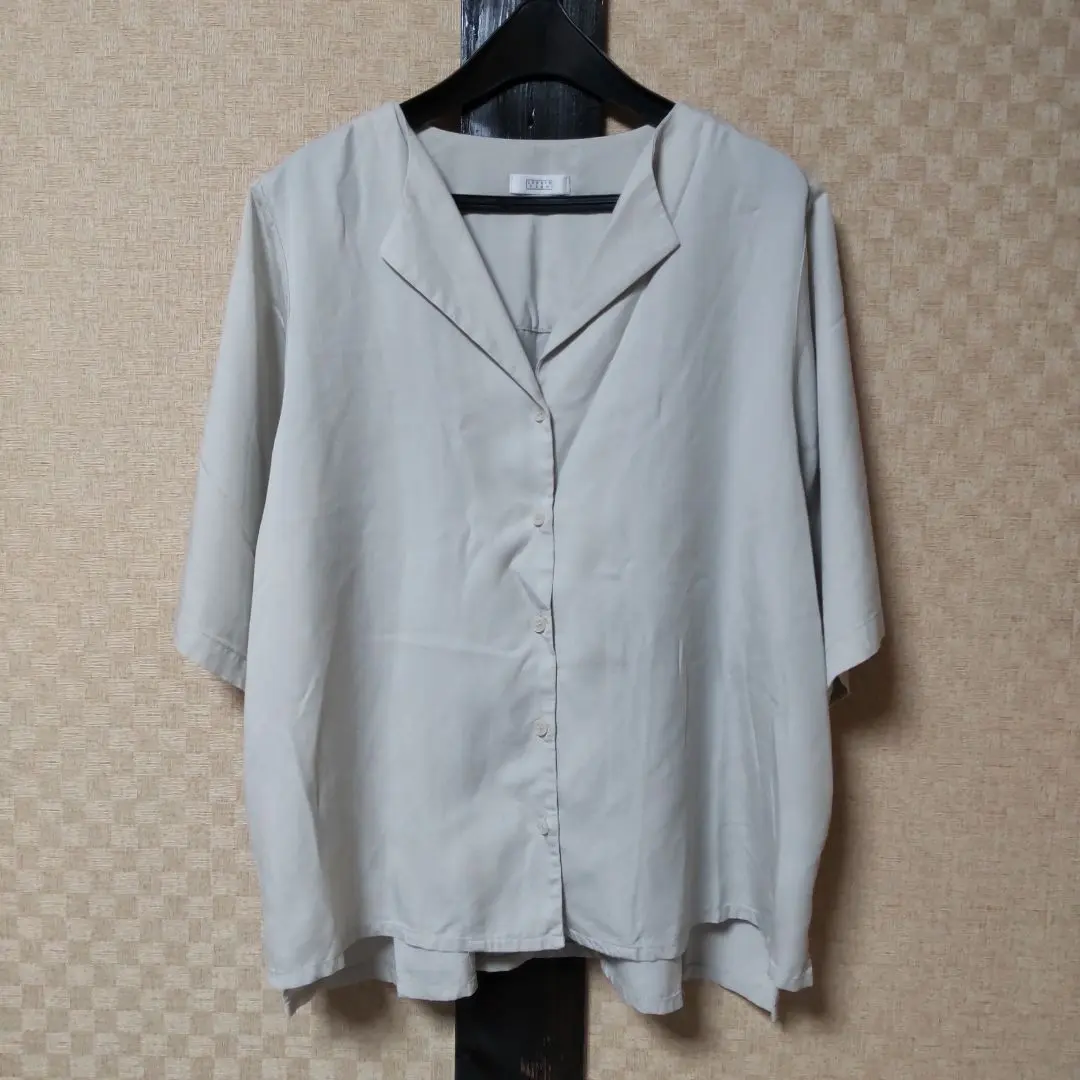 Thumbnail of Lowrys Farm Light Gray Short Sleeve Shirt