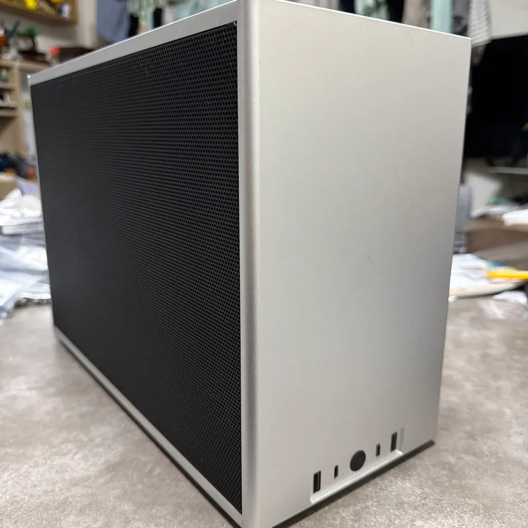 M1EVO - ANGLE　PCケース M1EVO_Angle_Black_20240814.png