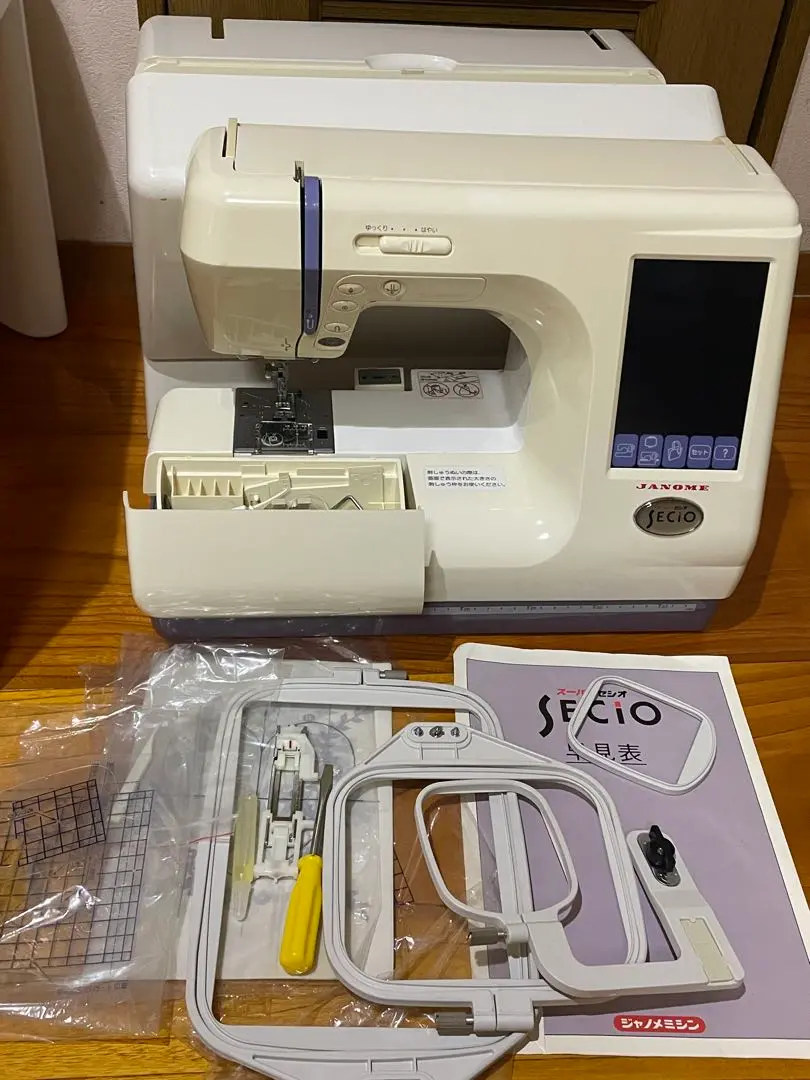 ジャノメセシオ９５００型、中古ミシン、実用縫いと刺繍縫いが付属 ジャノメセシオ9500型、中古ミシン、実用縫いと刺繍縫いが