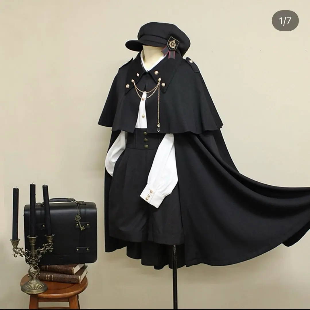訳有　アマベル　MagicalCosmicCosmetic　ケープ風アウター　黒 訳有アマベルMagicalCosmicCosmeticケープ風アウター黒