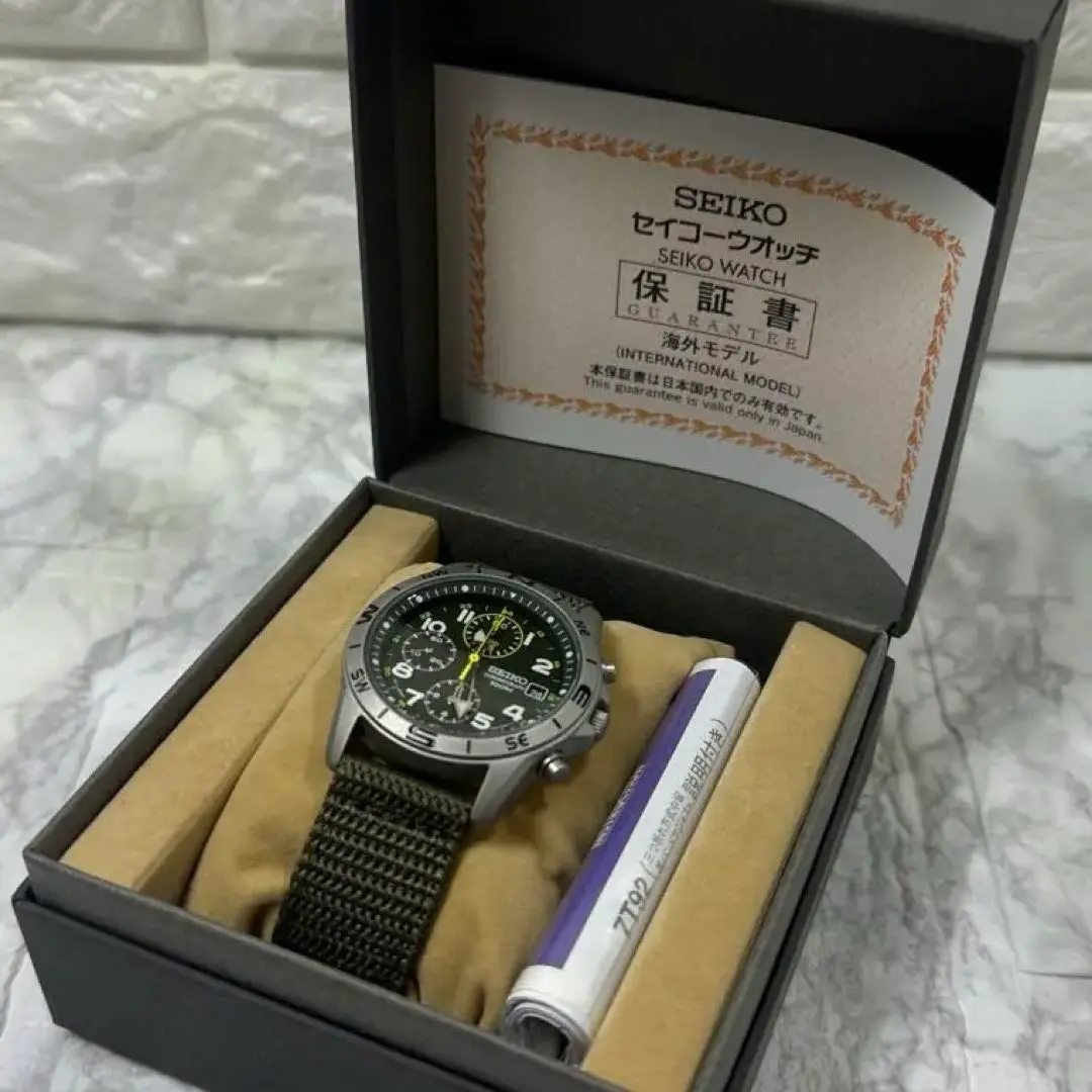 SEIKO クロノグラフ グリーン文字盤 アーミー系 7T92-0DX0 稼働