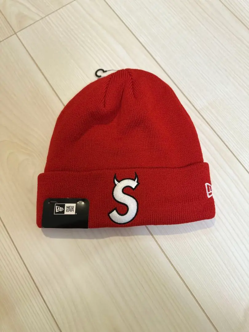 supreme Sロゴ ツノ ニット帽 Supreme Sロゴ ビーニー ツノ