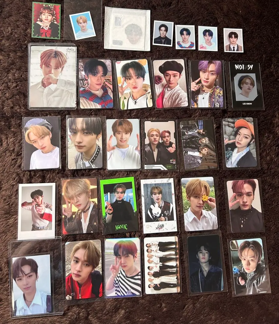 Thumbnail of Stray Kids (SKZ) Lee Know trading card