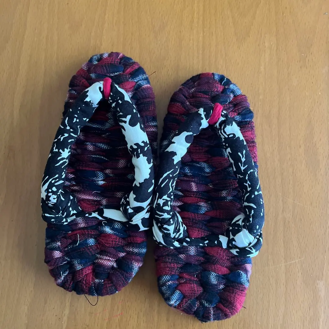 Thumbnail of cloth sandals