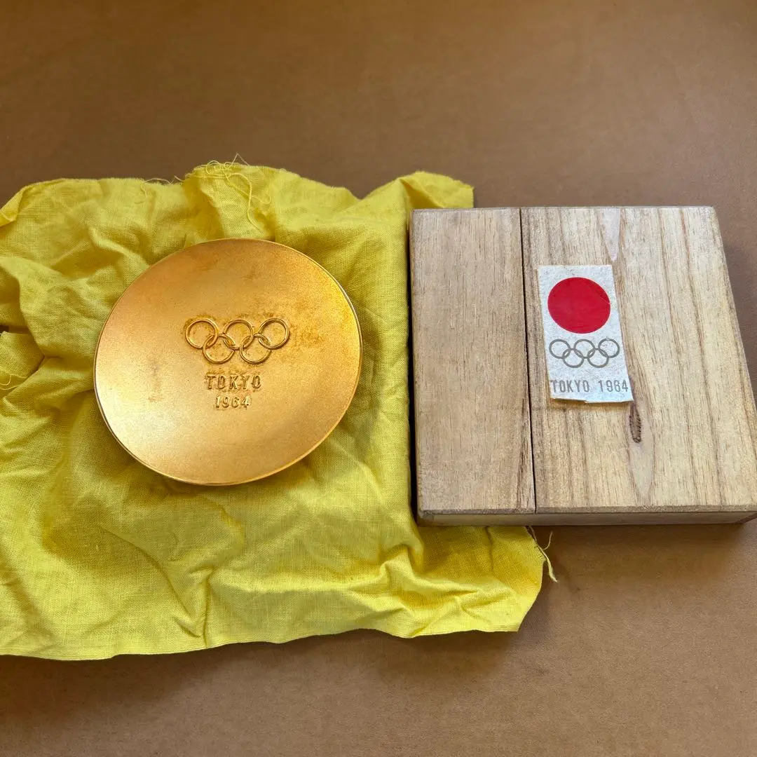 東京オリンピック　記念品　24Ｋ　値下げしました。 2025年最新】東京オリンピック 金杯の人気アイテム - メルカリ