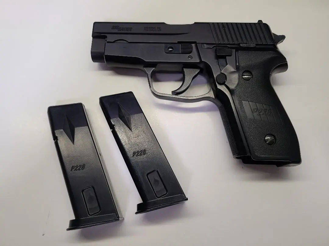 タナカ] SIG SAUER P228 ABS マガジン分解品 (訳あり)｜エアガン.jp