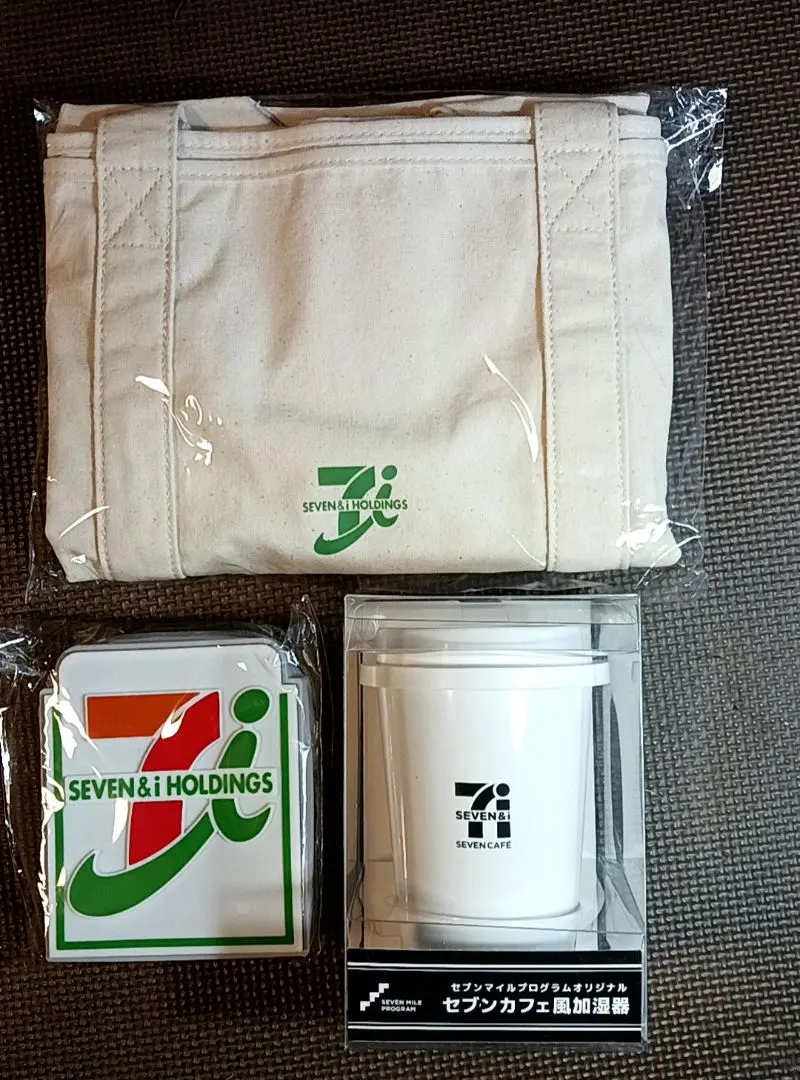 Thumbnail of Valuable!! SEVEN Tote Bag and Silicone Pouch & Humidifier Set