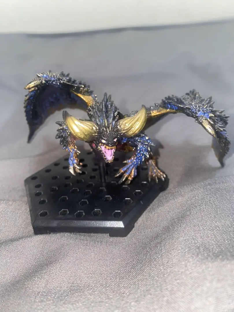 【希少・美品】歴戦王 ネルギガンテ クリエイターズモデル フィギュア カプコン CAPCOM (カプコン) 滅尽龍 歴戦王ネルギガンテ クリエイターズ