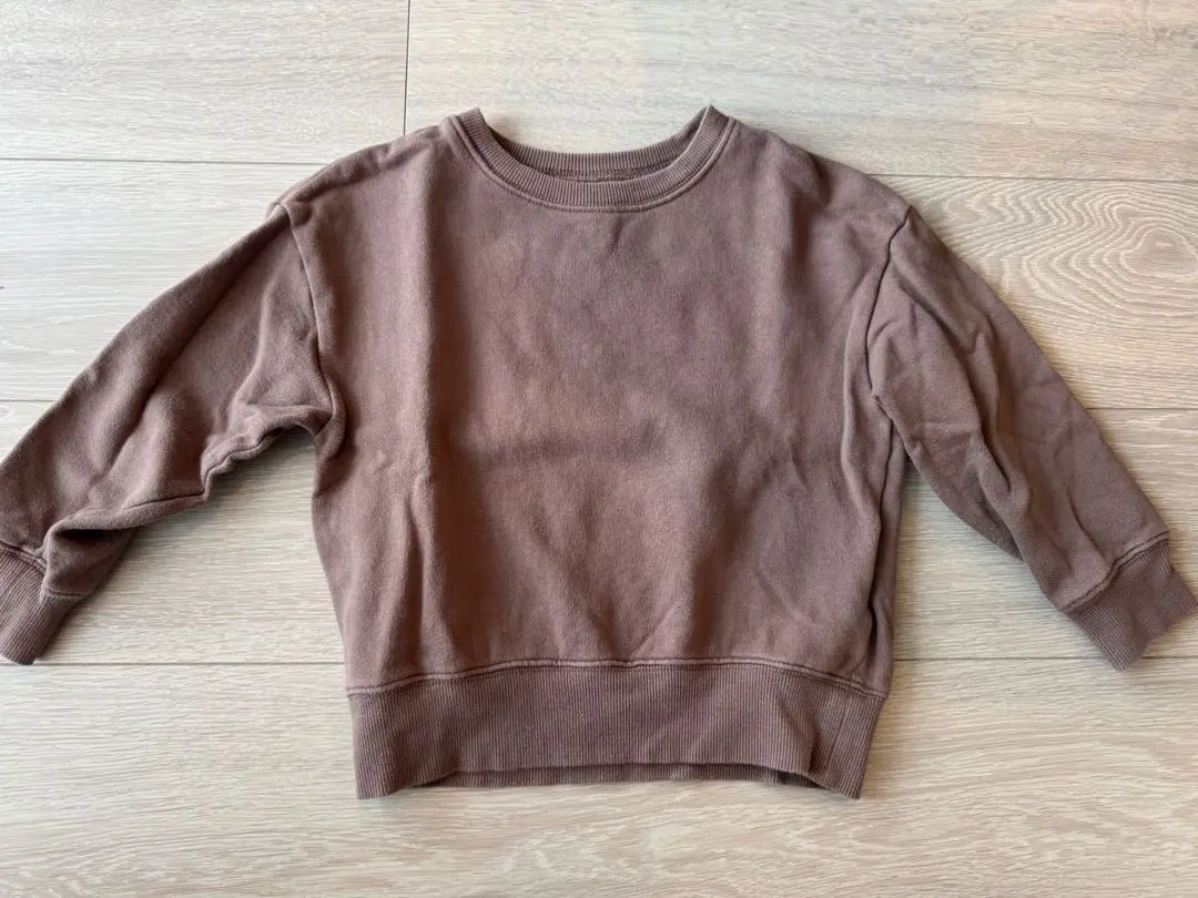 Thumbnail of DAILY LINE Brown Sweatshirt, Size 110, Birthday