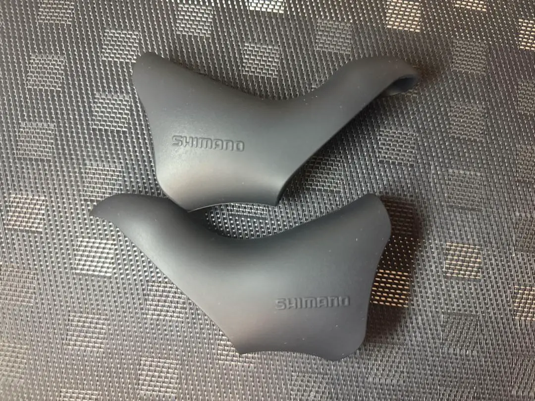 シマノ　105 5600コンポセット　ブラケットカバー新品 シマノ 105 5600コンポセット ブラケットカバー新品 - メルカリ