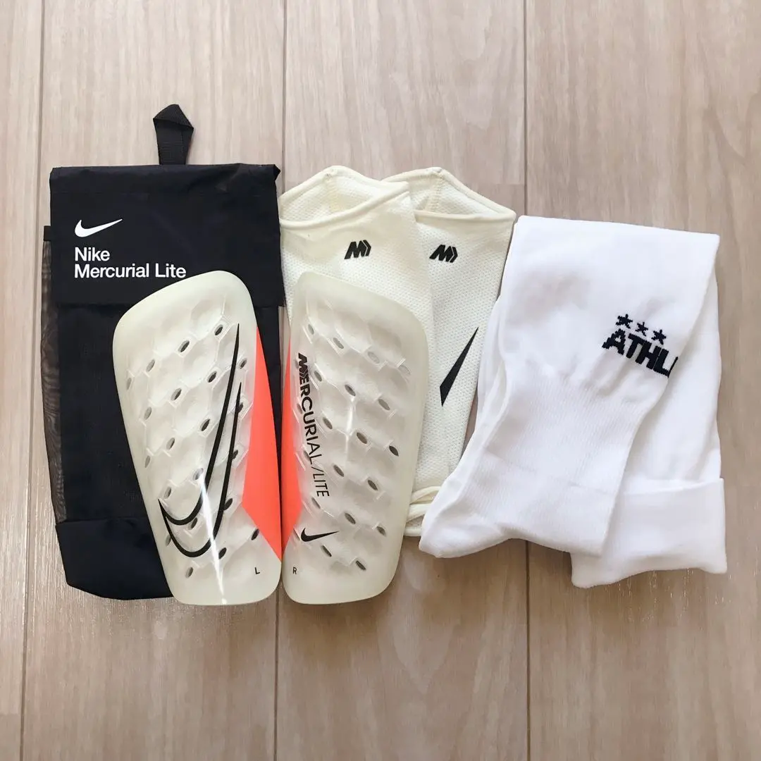 Nike サッカーシンガード Lサイズ 収納ケース付き 2025年最新】nike ナイキ サッカーシンガード マーキュリアルの