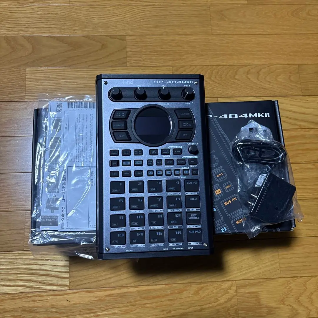 SP404 mk2 未使用品！ Yahoo!オークション -「roland sp-404 mk2」の落札相場・落札価格