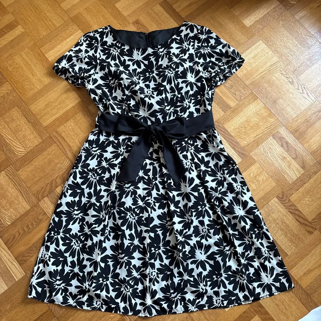 花紋膝長连衣裙 L 尺寸 的縮圖