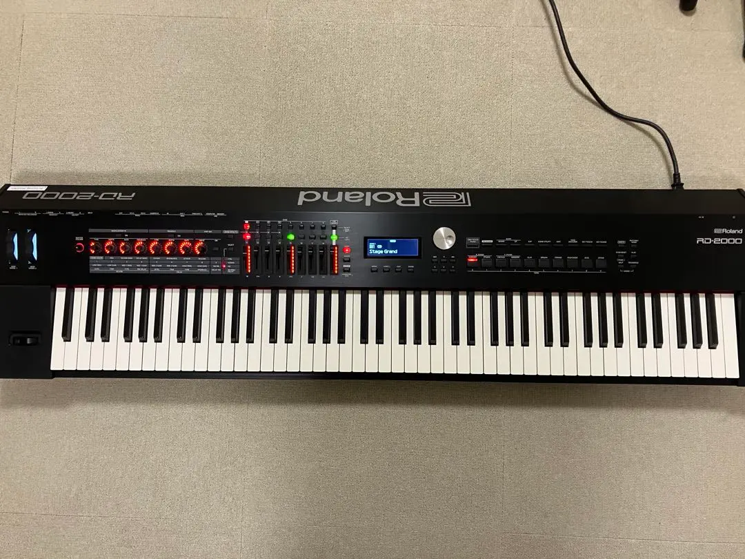 値下げ！ローランド ステージピアノRD2000 ペダルとケース付き ローランド Roland RD-2000 + 純正ペダルユニット(3本ペダル