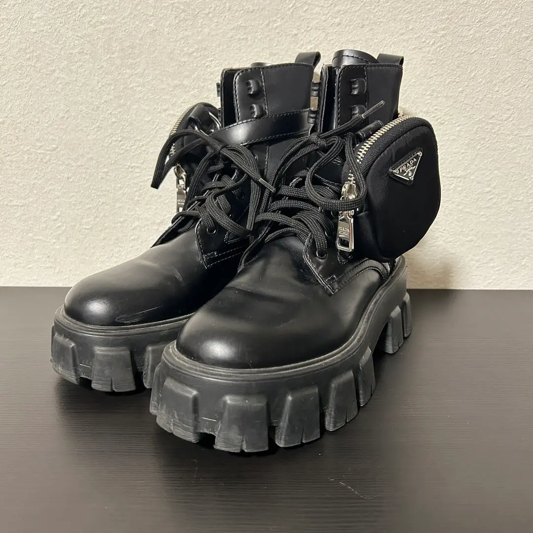 2025年最新】PRADA ワークブーツの人気アイテム - メルカリ