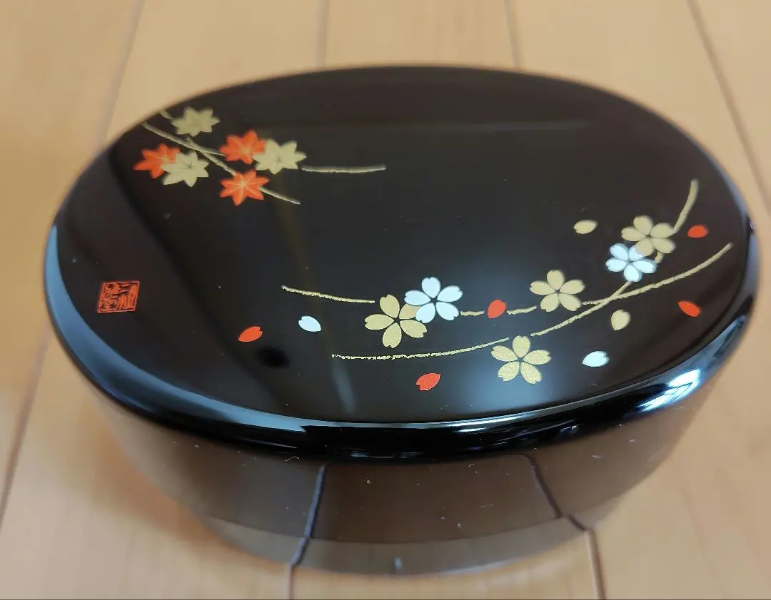 Thumbnail of Two-tiered bento box