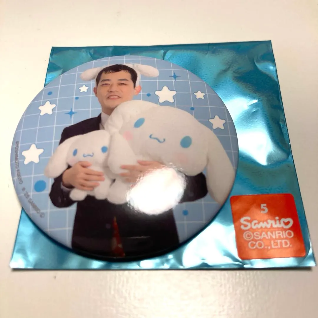 Thumbnail of Mangekyo Cinnamoroll Collaboration Trading Can Badge: Yutaro Hamada