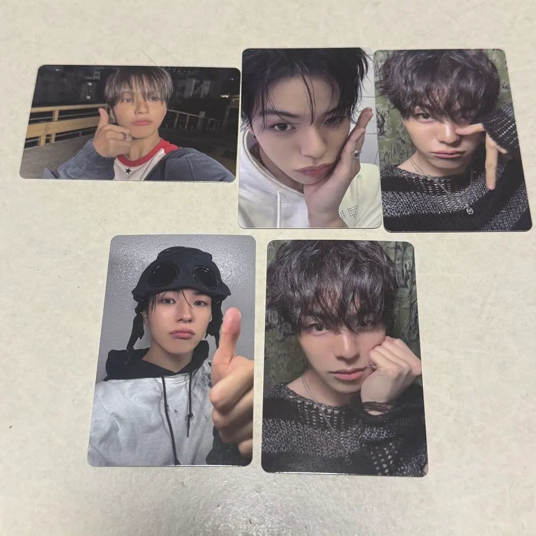 Thumbnail of TREASURE LOVE PULSE Inclusion Trading Card 3-Piece Set HYUNSUK