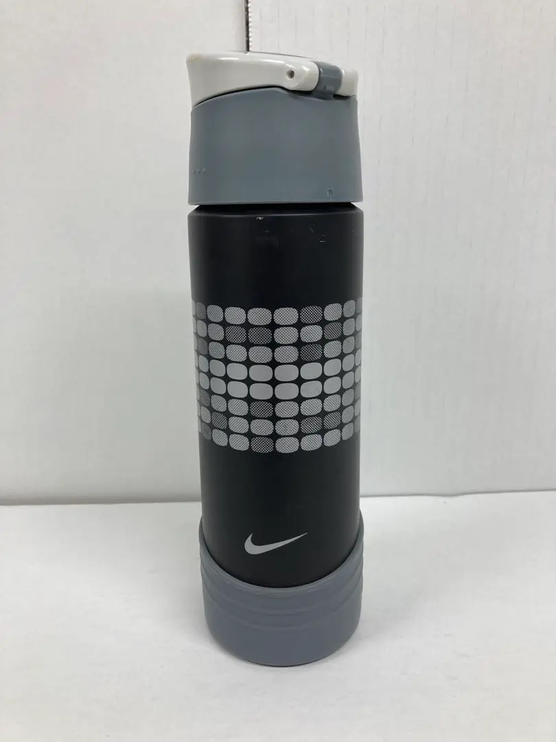 NIKE HYDRATION BOTTLE 水筒　新品未使用 NIKE ナイキ サーモス 水筒 ハイドレーションボトル 1.0L 黒 未