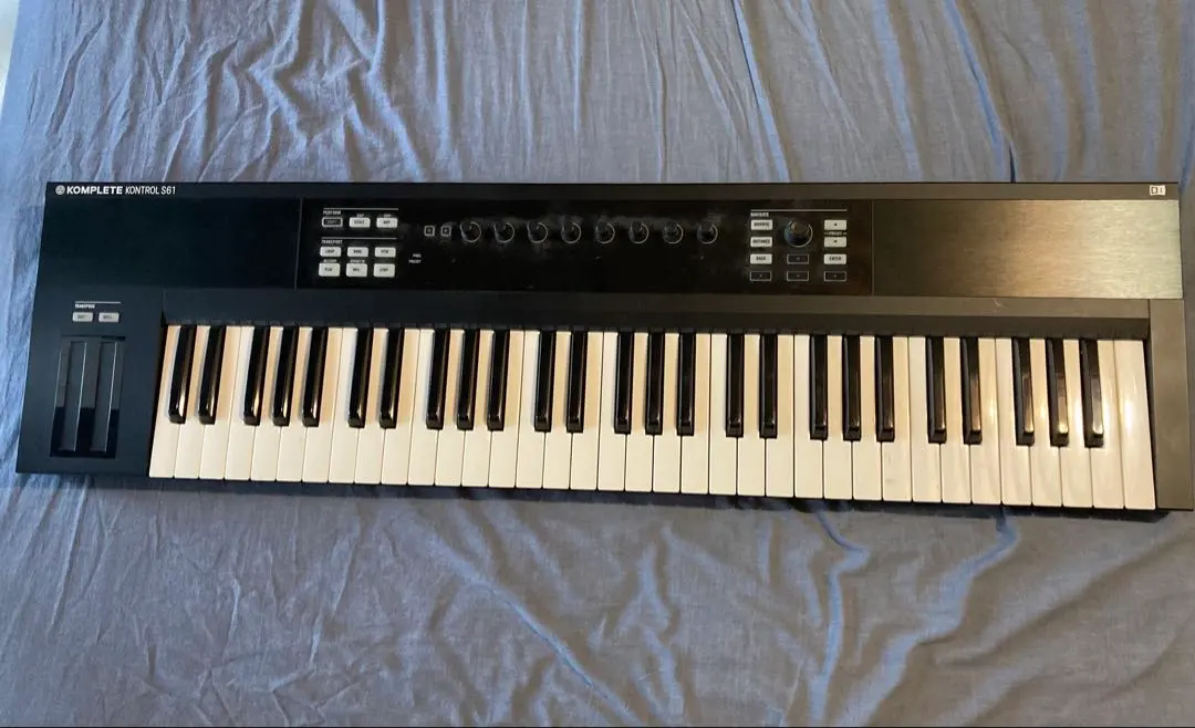 2025年最新】KOMPLETE KONTROL s61の人気アイテム - メルカリ