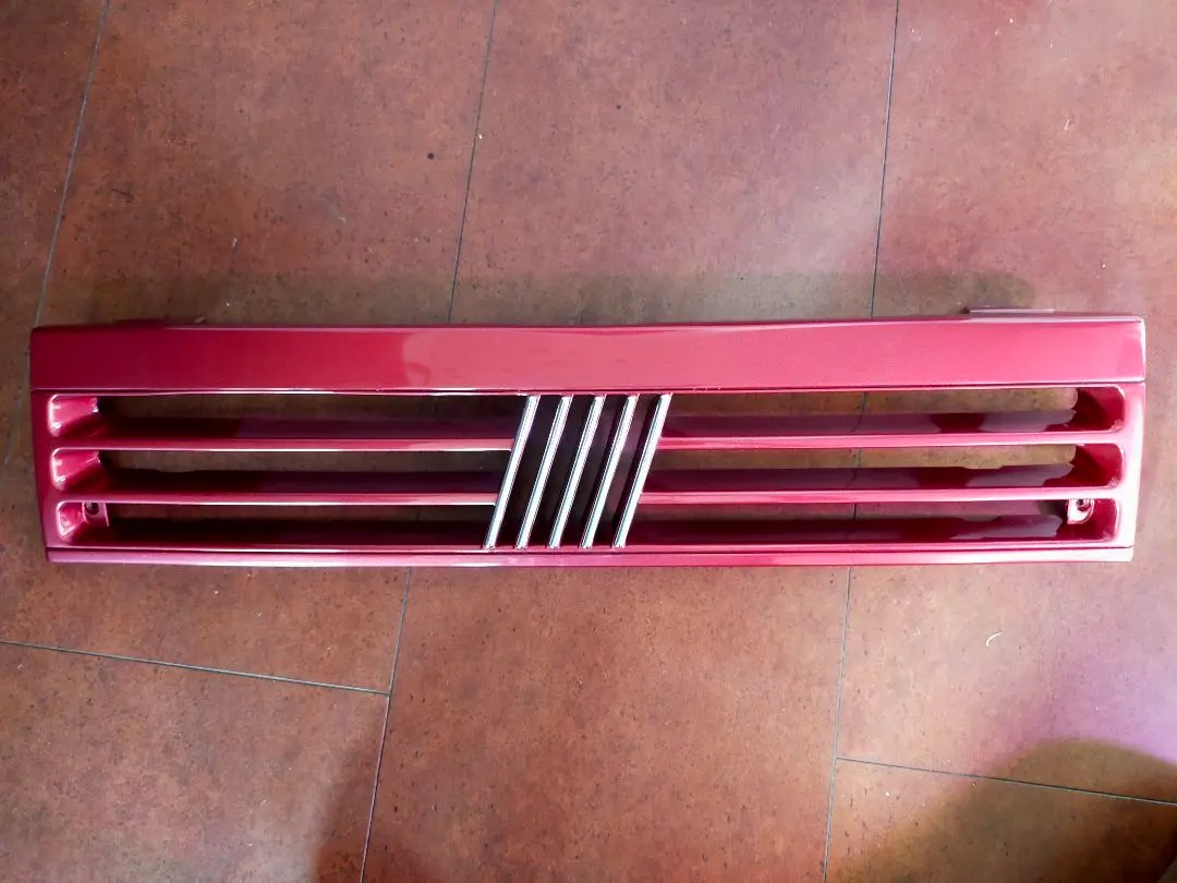 141 初代 Fiat Panda 181082360 灰皿 新品未使用品 FIAT純正 PANDA用アッシュトレイ のパーツレビュー | パンダ