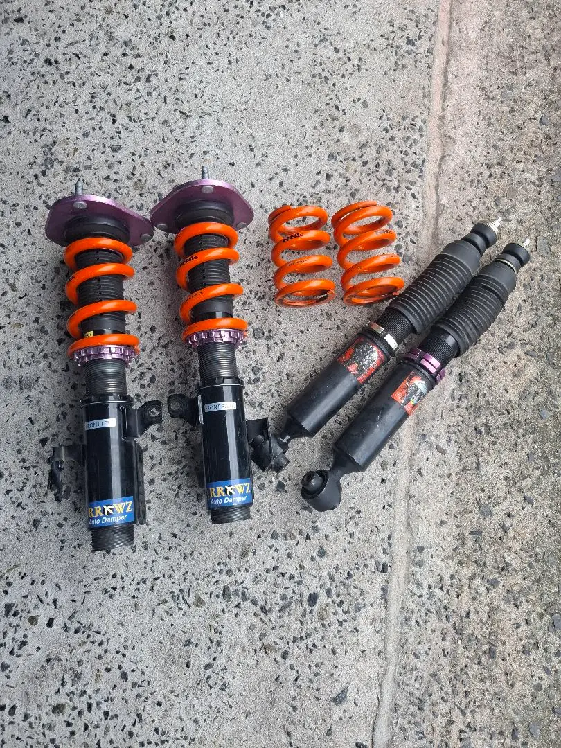ARROWZ Auto Damper フロントサスペンションキット 30プリウス