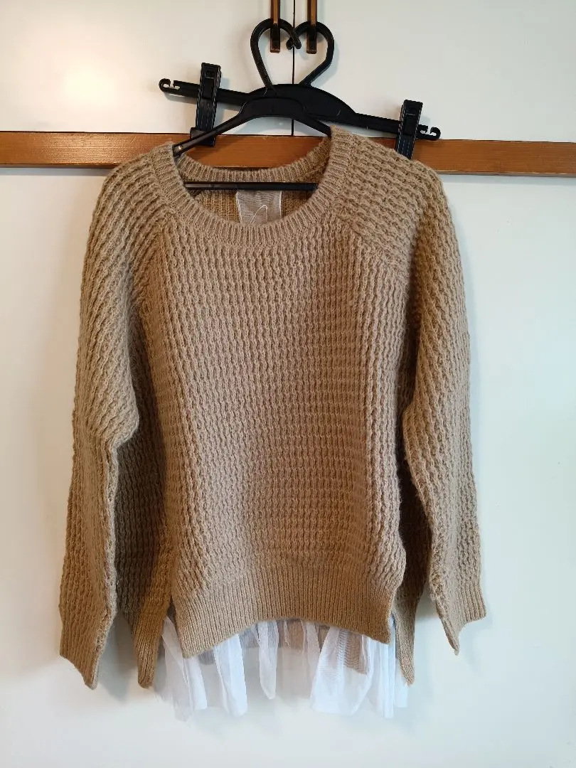 Thumbnail of Women's Clothing Assortment, Used Clothing, Doux archives