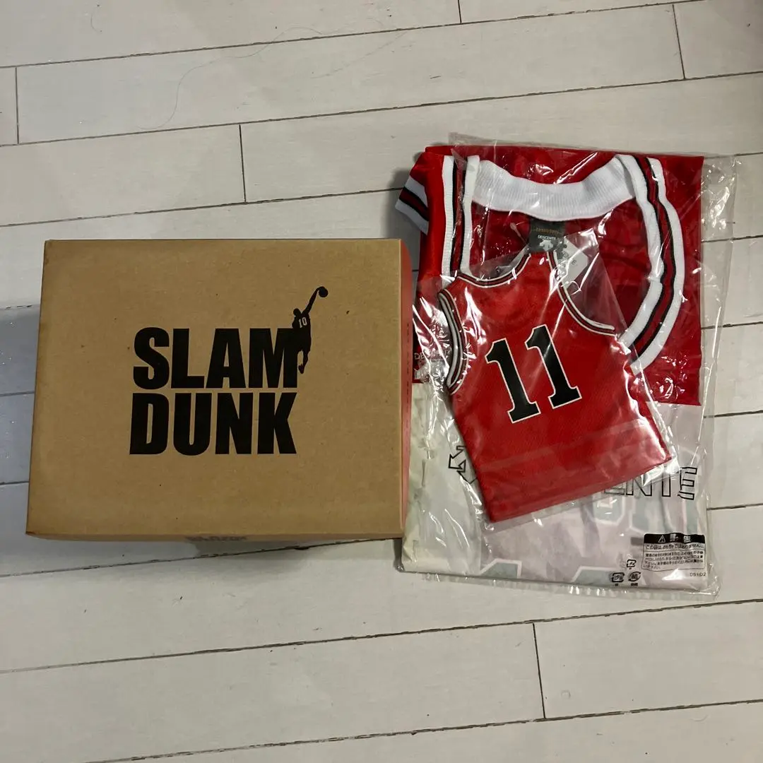 SLAM DUNK　スラムダンク　三井寿仕様　DVD BOX　＋ユニフォーム沢山 Amazon.co.jp: スラムダンク 湘北ユニフォーム 14番 三井寿 DVD