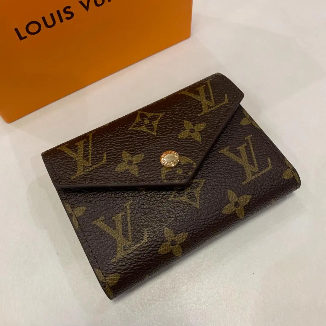 Thumbnail of [Anonymous Shipping Included] Monogram Trifold Wallet