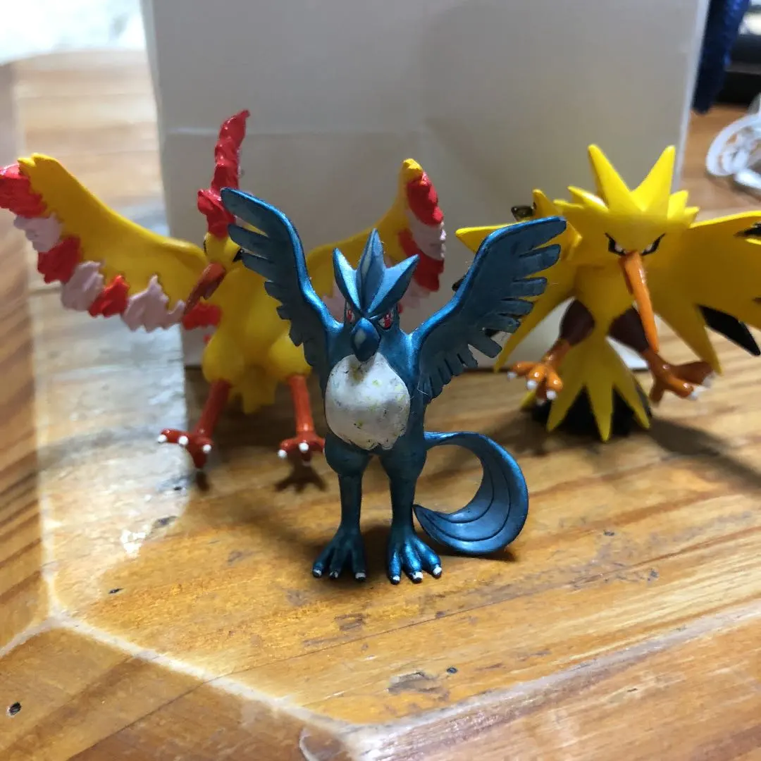 急凍鳥 火焰鳥 雷鳥 寶可夢收藏 的縮圖