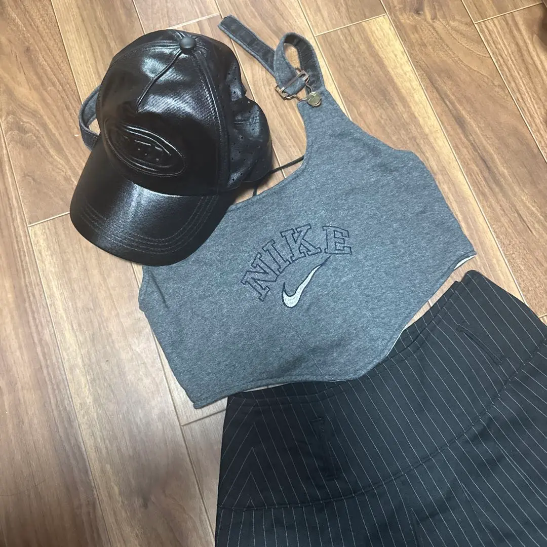 新品　NIKE リメイク　デニムビスチェ　フリーサイズ 新品 NIKE ナイキ リメイク デニムビスチェ フリーサイズ - メルカリ