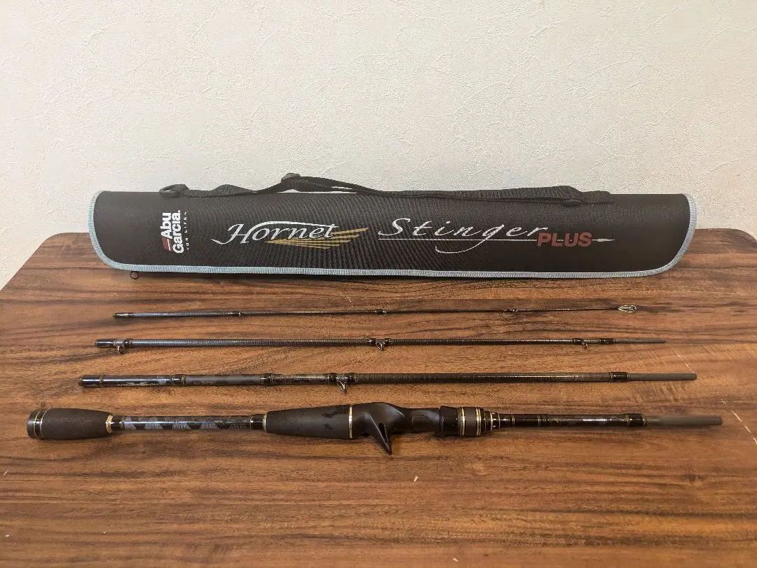 中古美品アブガルシア XRFC-704M-MB ルアーロッド