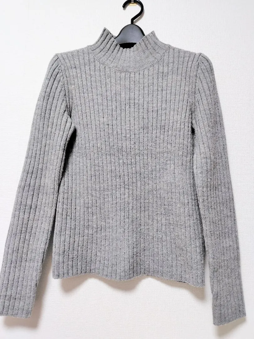 UNIQLO 灰色 羅紋 高領 M 的縮圖