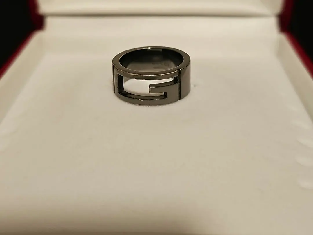 Thumbnail of Final Price: GUCCI Black Ring, Size 10