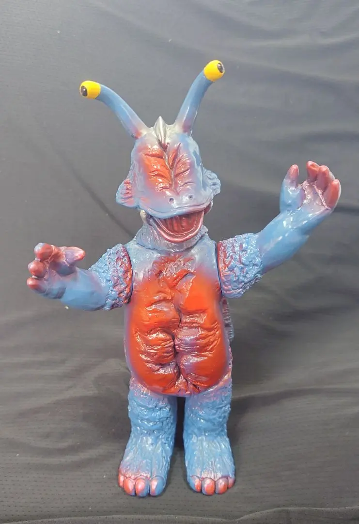 ★未開封新品　1971刻印　マンドラ　マルサン　オリジナル怪獣　日本製　ソフビ Amazon.co.jp: マルサン ウルトラ怪獣 マンドラ 1971刻印 復刻