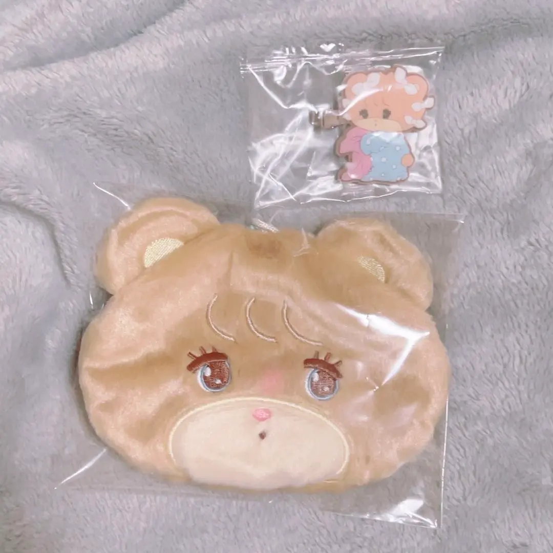 Thumbnail of mikko characters Face Pouch, Flocky Hair Clip, Latte