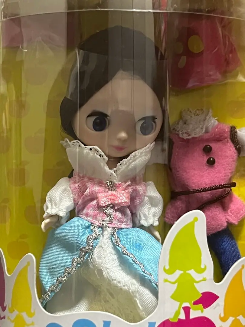 Blythe プチブライス ウェイクアップキス 白雪姫 ドール - メルカリ