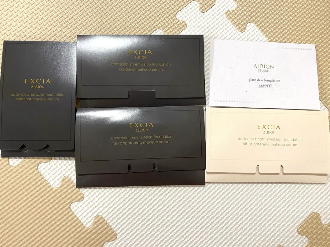EXCIA 粉餅 試用套裝 的縮圖