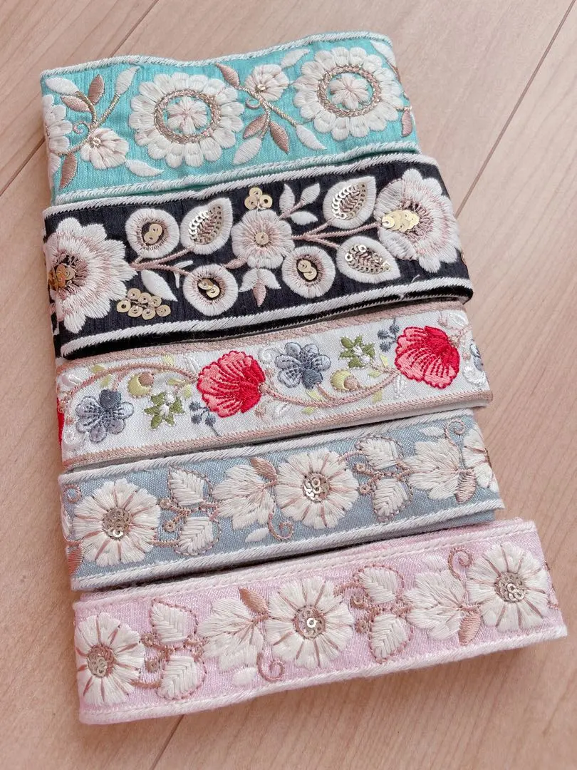 Thumbnail of Set of 5 Indian embroidered ribbons, 1 meter each