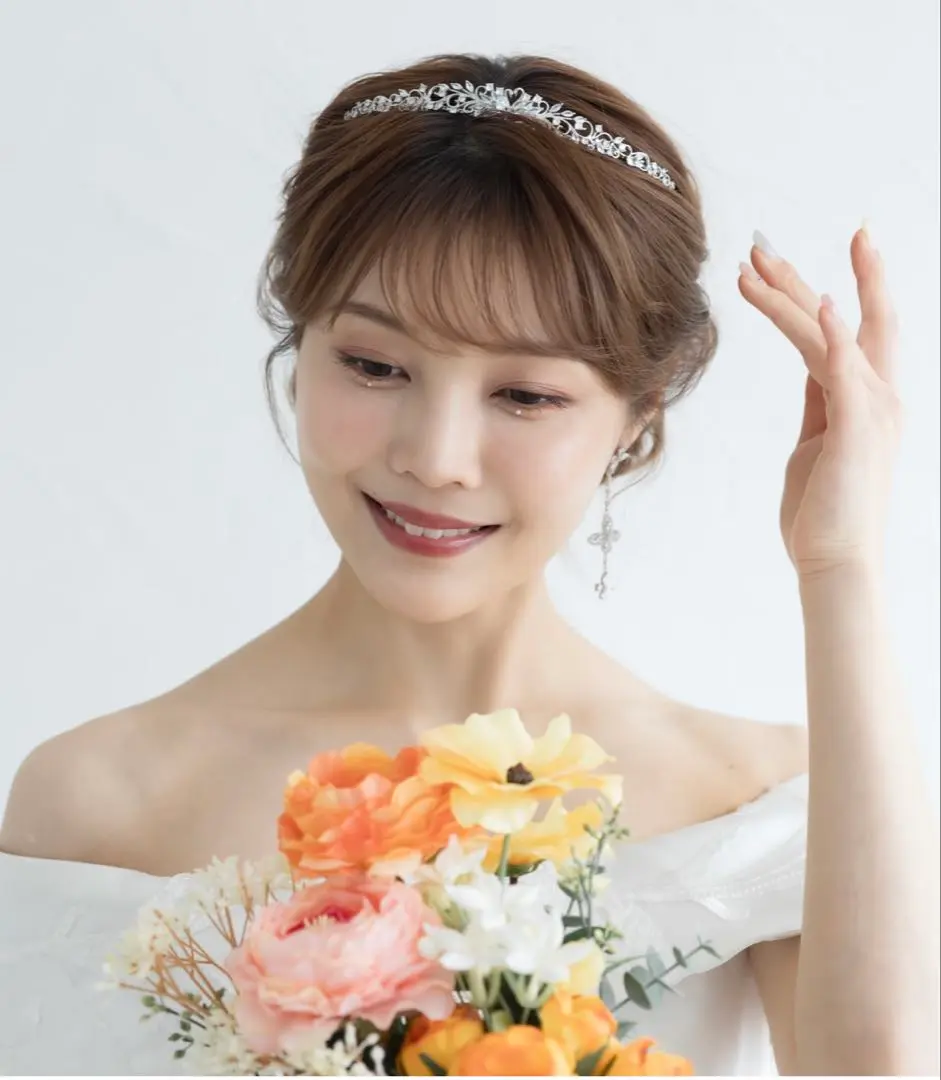 Refinad  ティアラ　カチューシャ　結婚式　ウェディング　スワン 楽天市場】【低めのカチューシャティアラ】【ランキング 第1位