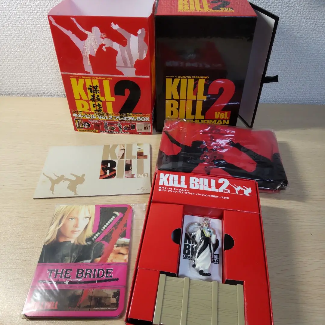 KILL BILL Vol.1 & Vol.2 DVDセット ベアブリック等付属 KILL BILL Premium JAPAN DVD BOX 1＆2 w/Be@rbrick Figure