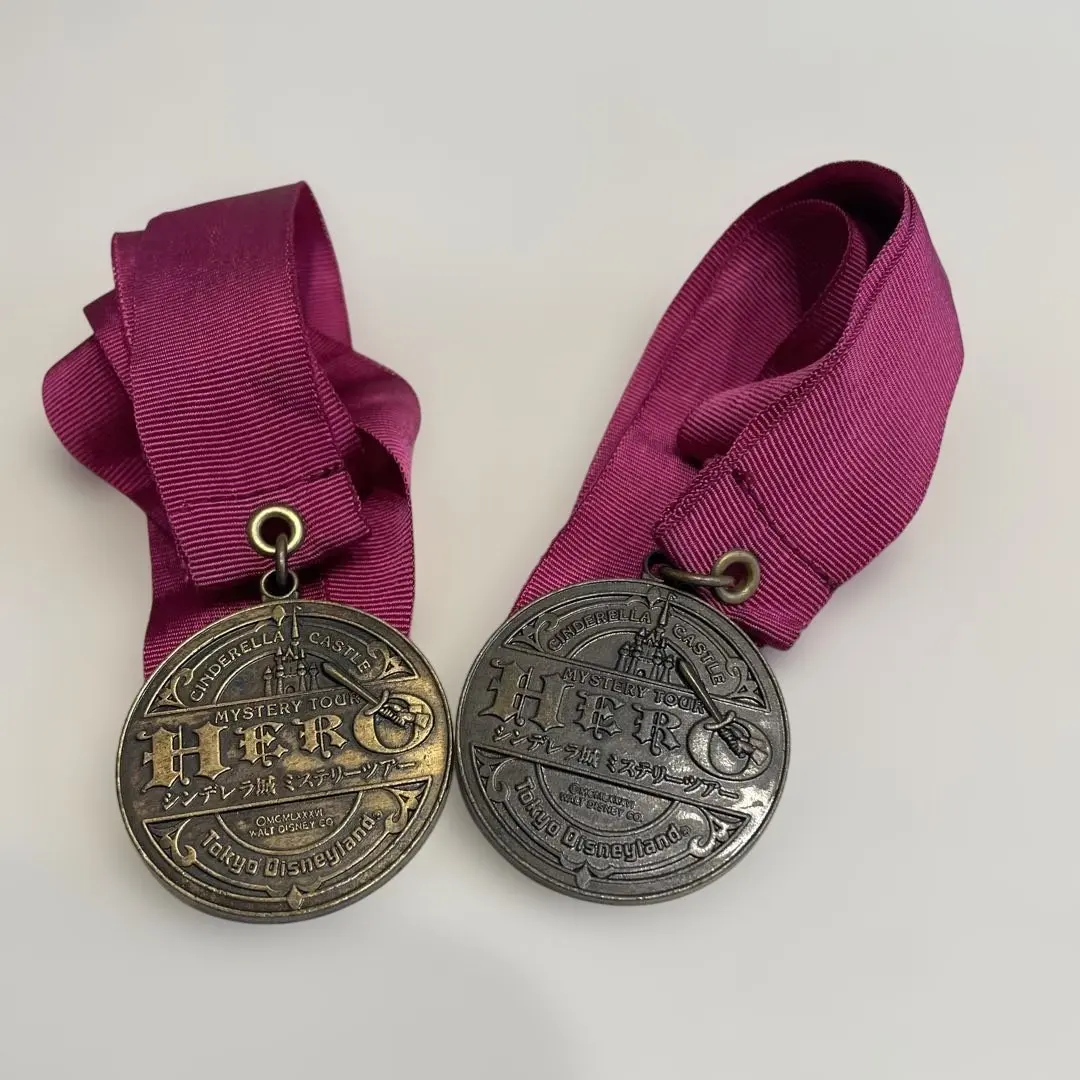 ディズニーランド　シンデレラ城ミステリーツアー　勇者のメダル 勇者のメダル ディズニーランド シンデレラ城ミステリーツアー
