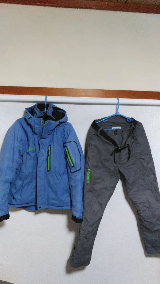 美品　リバレイ RL コンフォータブルウインタースーツM モノトーンダーク RL コンフォータブルウィンタースーツⅡ - RIVALLEY FISHING