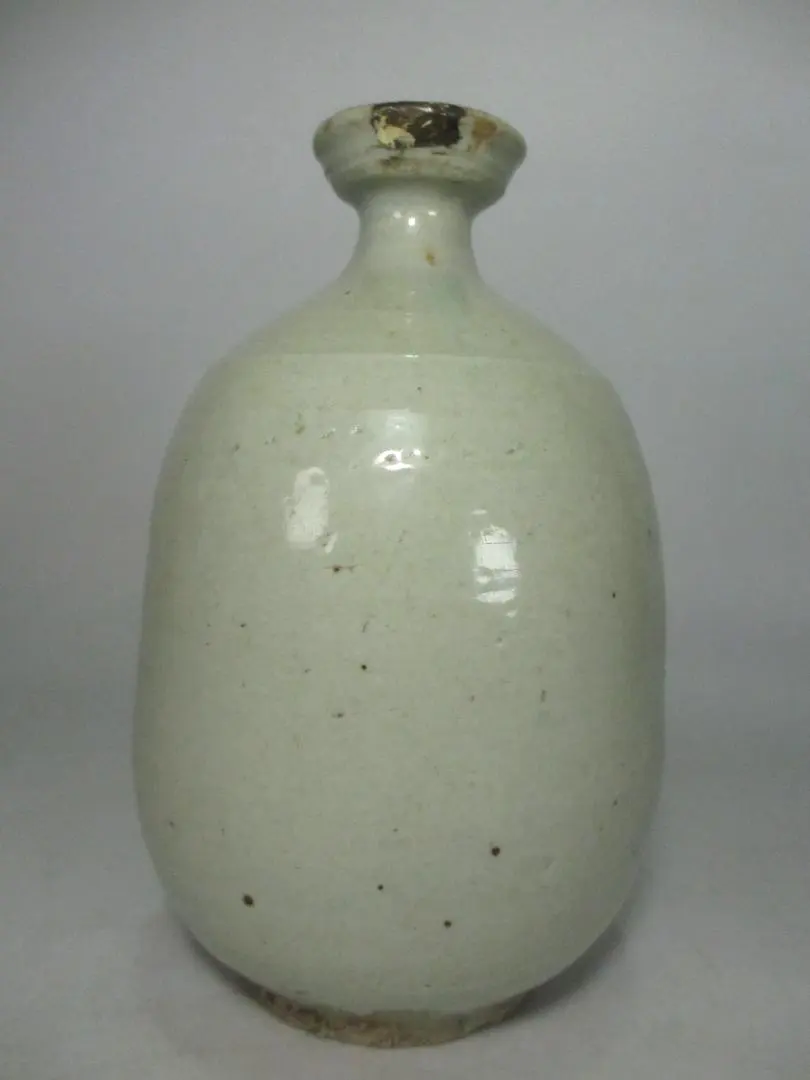 Thumbnail of Joseon Dynasty Tokkuri Vase White Porcelain Sake Bottle Flower Vessel Goryeo Korean Chinese Art Tea Ceremony Utensils